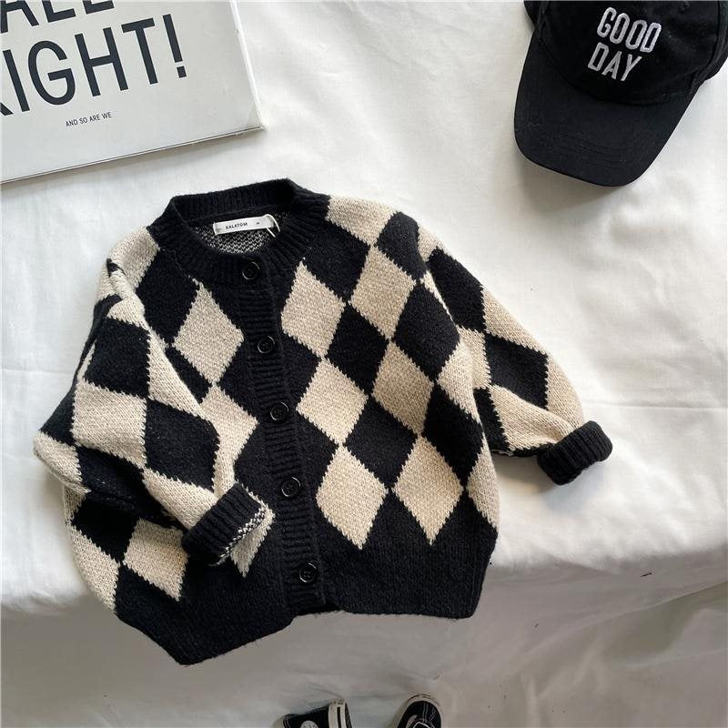 Black and Cream Diamond Knit